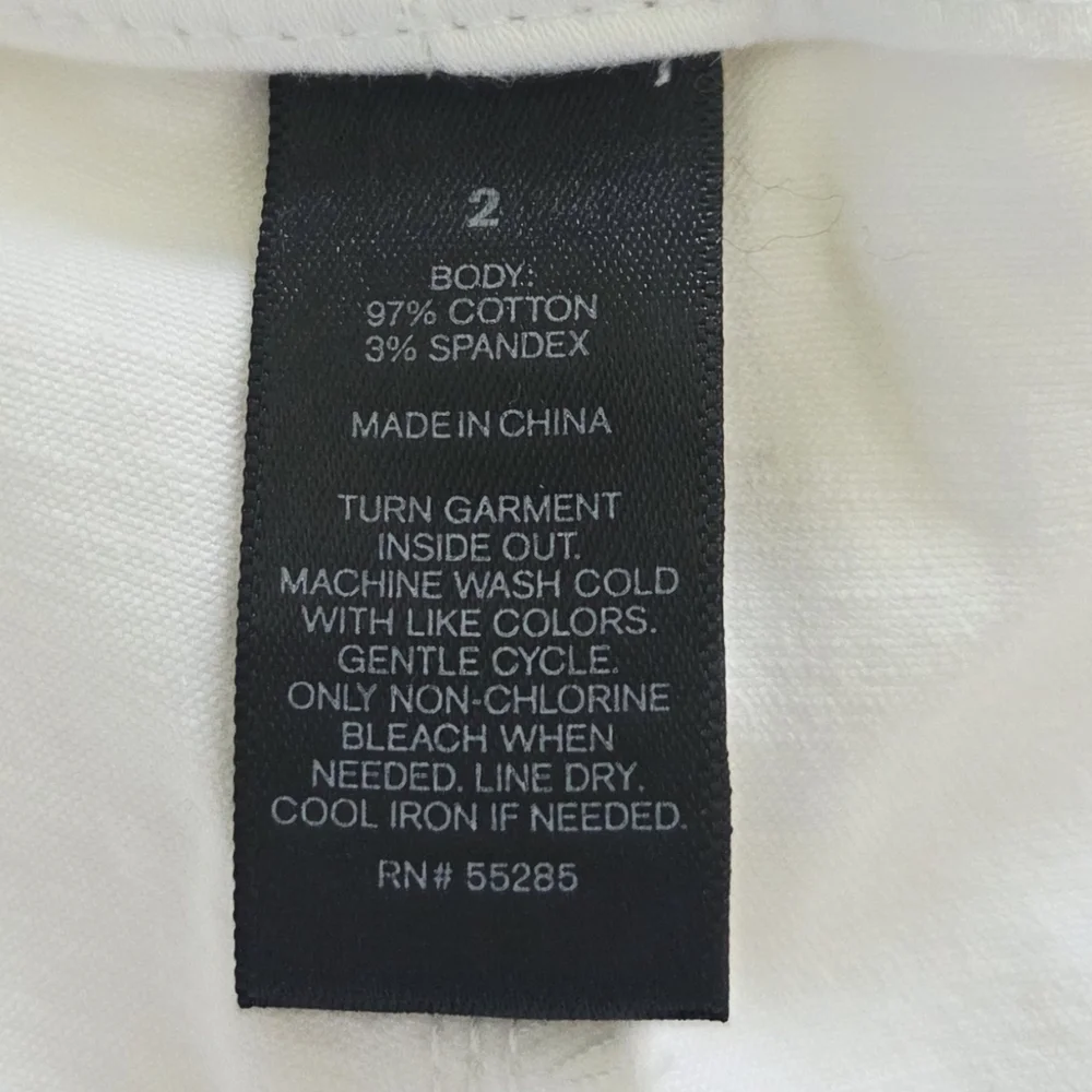 Express ✨️ White Cotton Buttoned Women's Shorts Size 2